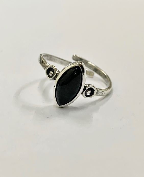 Boho Solitaire Teardrop Ring 03
