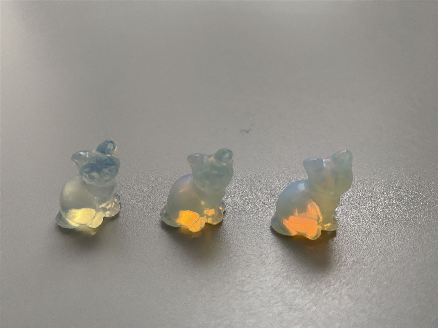 Opalite Mini Cat, 1.5x1cm
