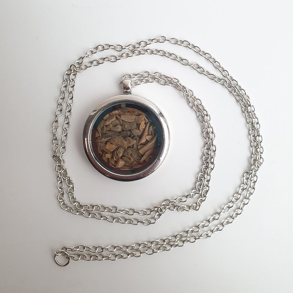 Locket Pendant with Crystal Sand