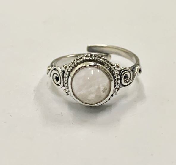Demi Orb Cabouchon Ring 04