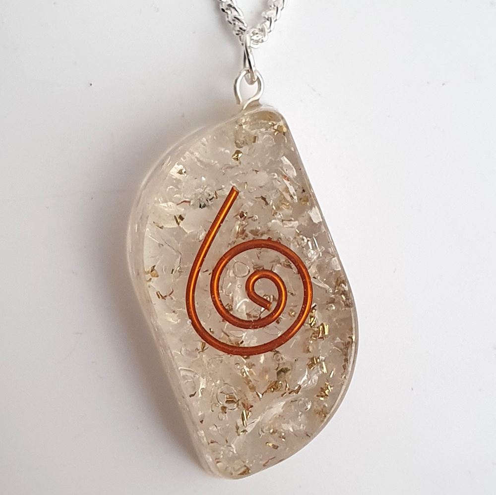 Orgonite Reiki Leaf Pendant, 4x2cm