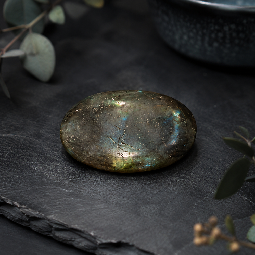Worry Thumb Stone, Labradorite