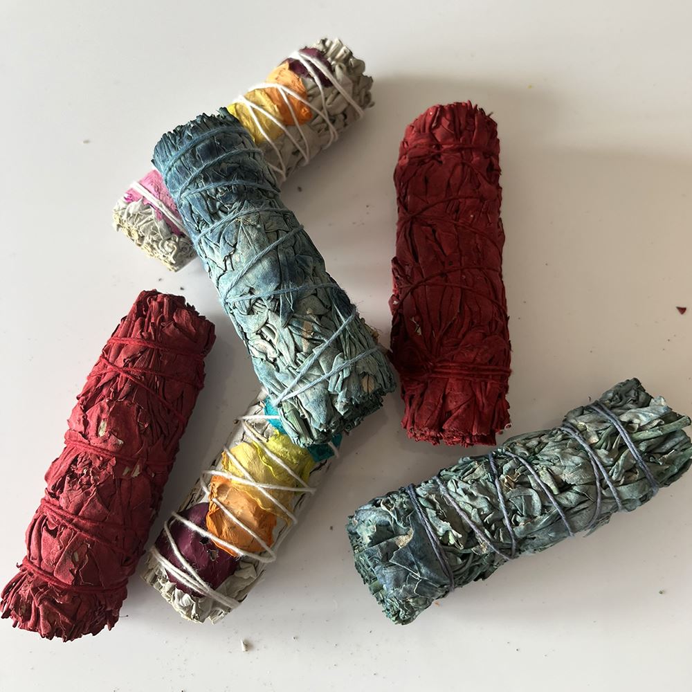 2x Chakra Petals White Sage 4" Smudge Sticks, 2x Dragon's Blood White Sage 4" Smudge Sticks, 2x Nag Champa White Sage 4" Smudge Sticks