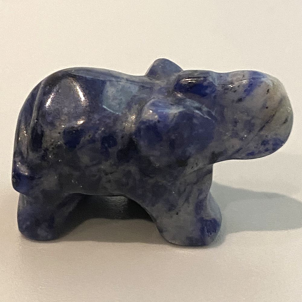 Gemstone Elephant, 2.5x1.5x1cm