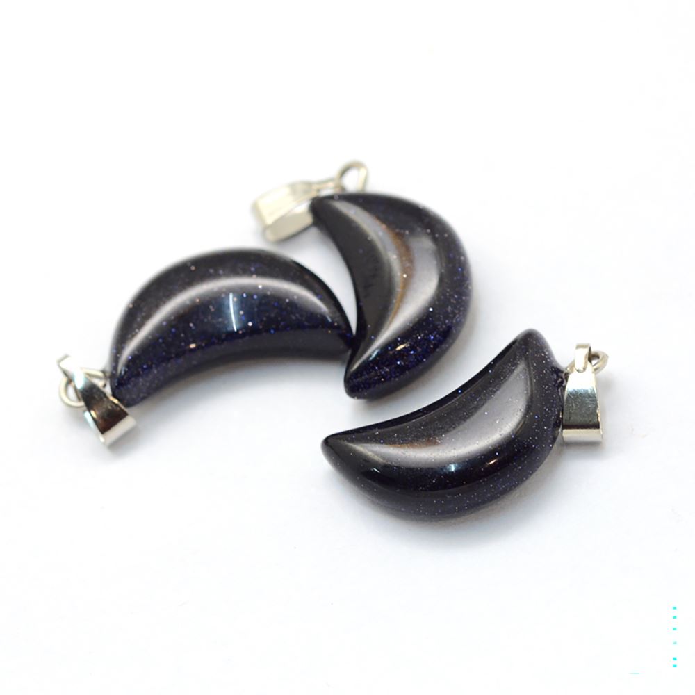 Crescent Moon Pendant, 2.4x1.4cm