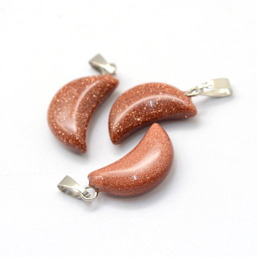 Crescent Moon Pendant, 2.4x1.4cm
