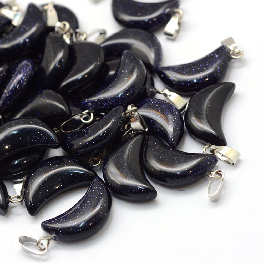 Crescent Moon Pendant, 2.4x1.4cm
