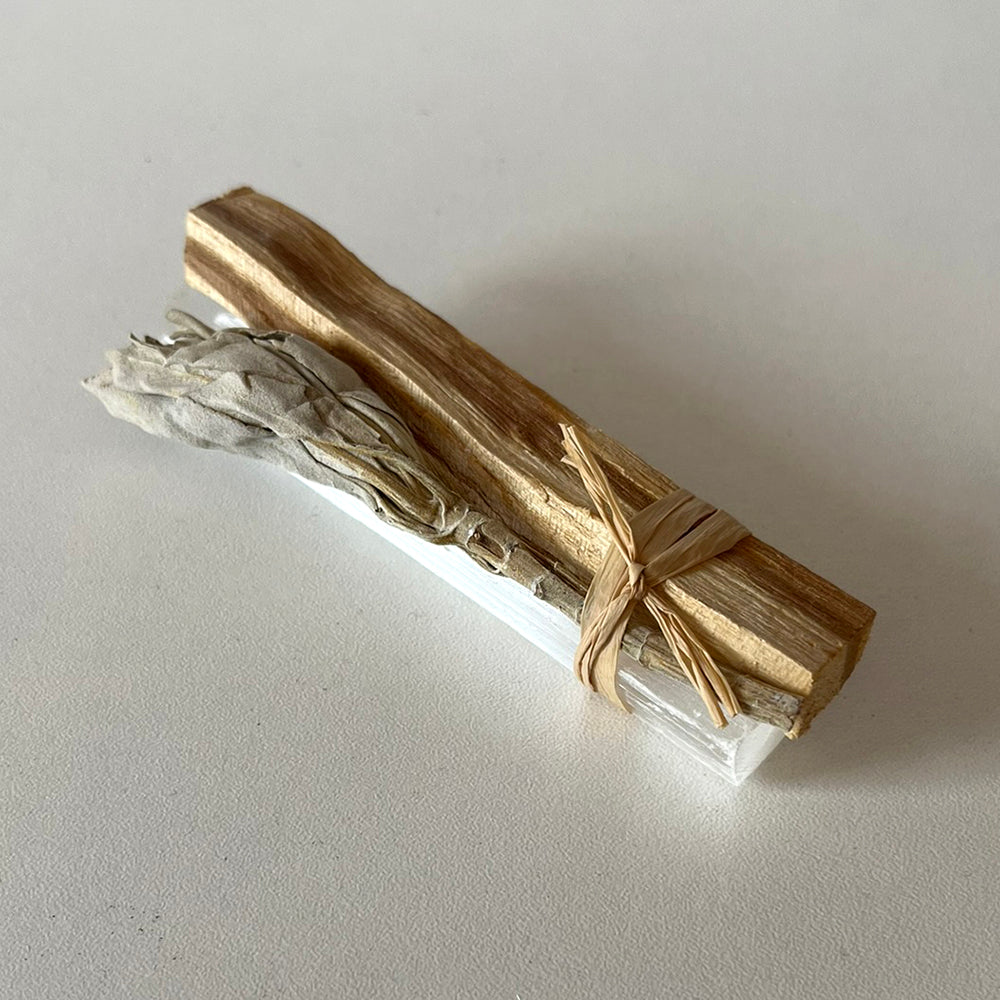 Mini Smudge Cluster, White Sage with Palo Santo and Selenite 4"