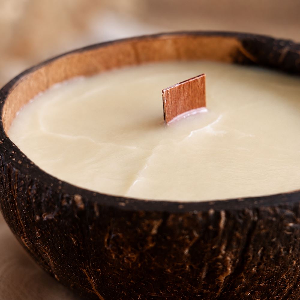 Coconut Shell Candle with Essential Oil