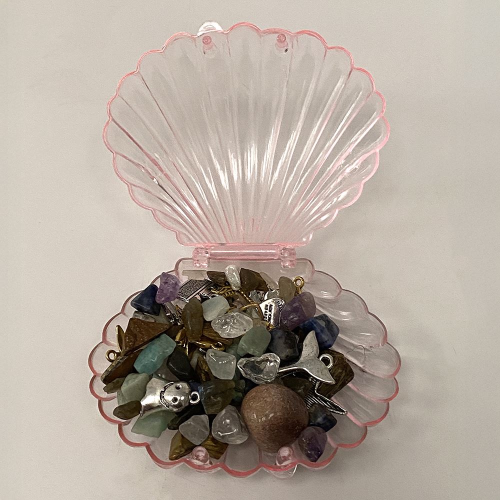 Clam Shell Ornament Box, 9x7x4cm