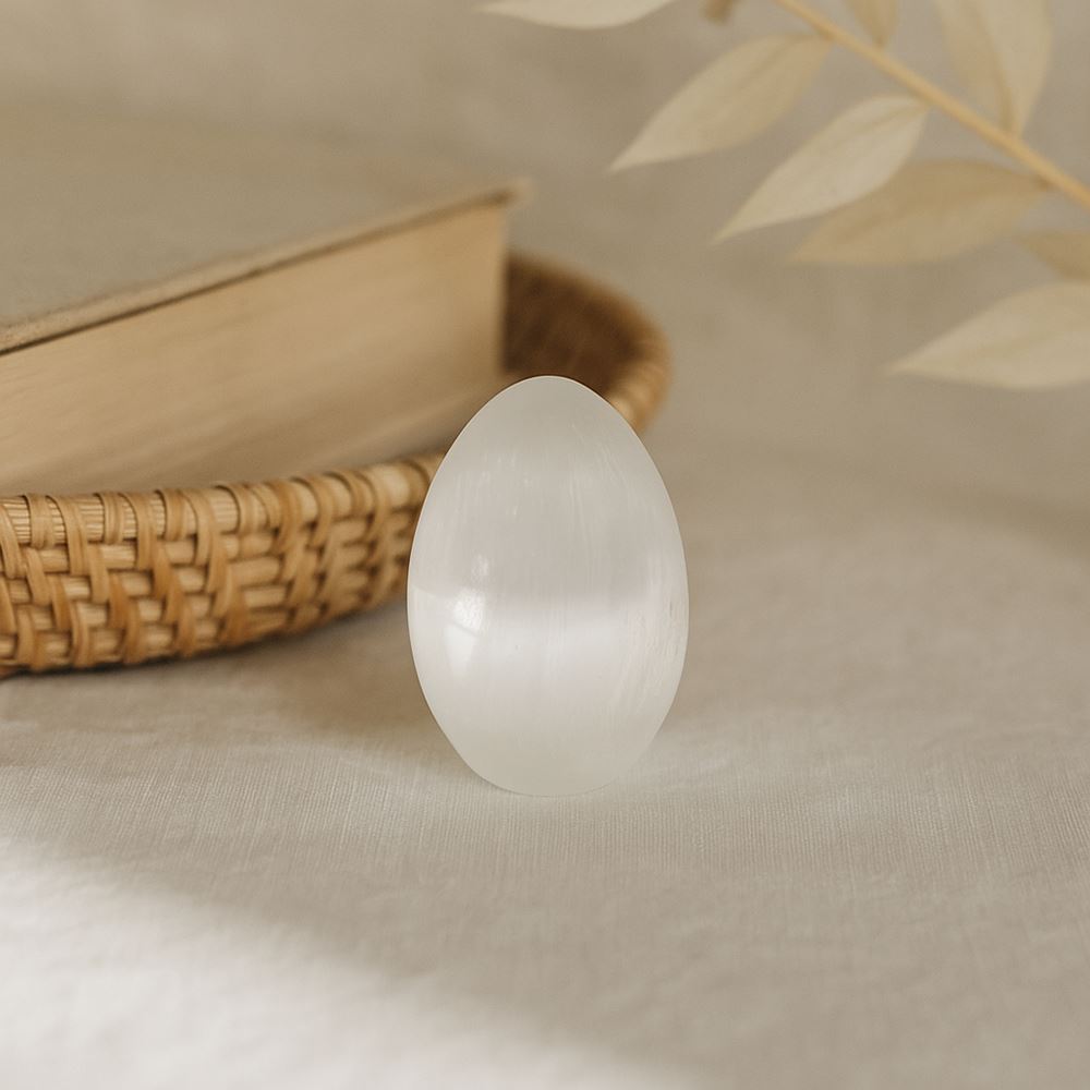 Selenite Egg, 4x2cm